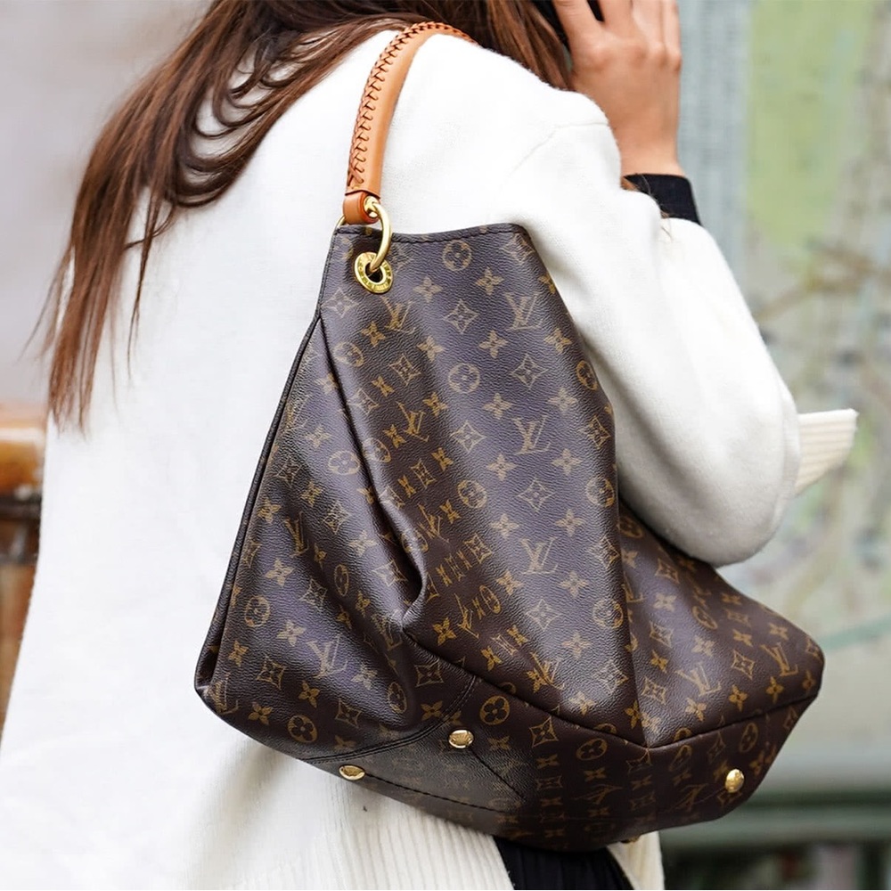 Louis Vuitton Artsy